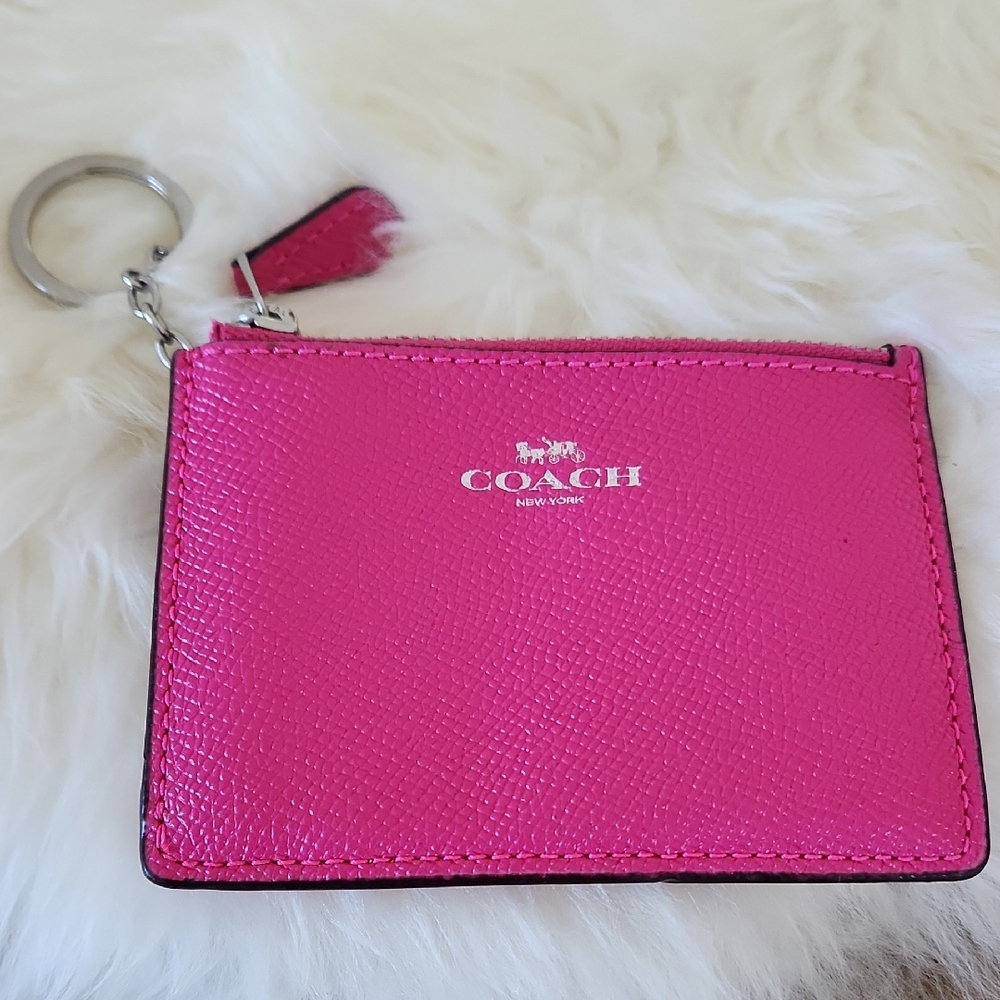Goegeous NWOT Coach Hot Lipstick Pink Leather ID Wallet With Key Ring 💗💋💄🔑🎁